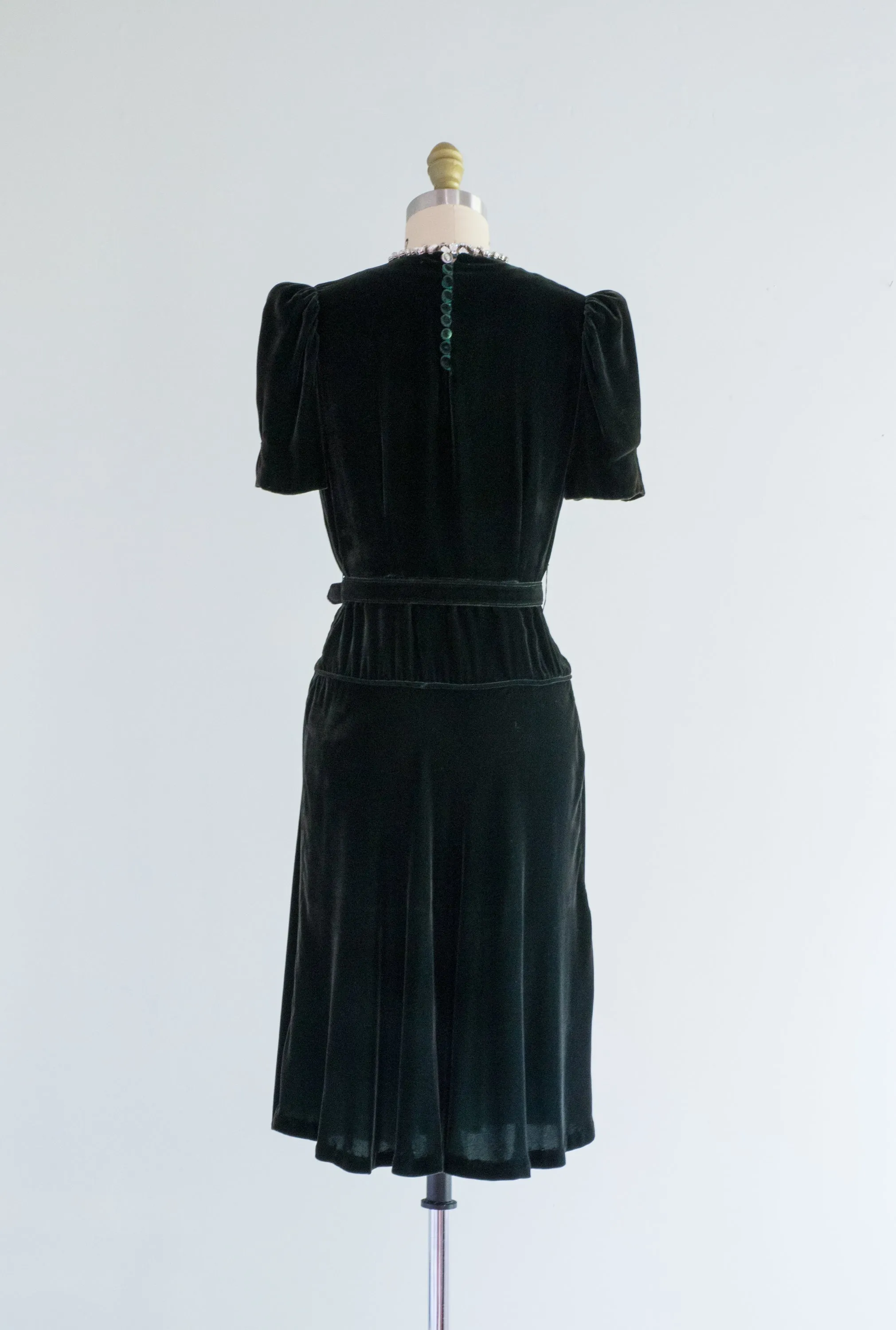 1930's Evergreen Silk Velvet Cocktail Dress / Small