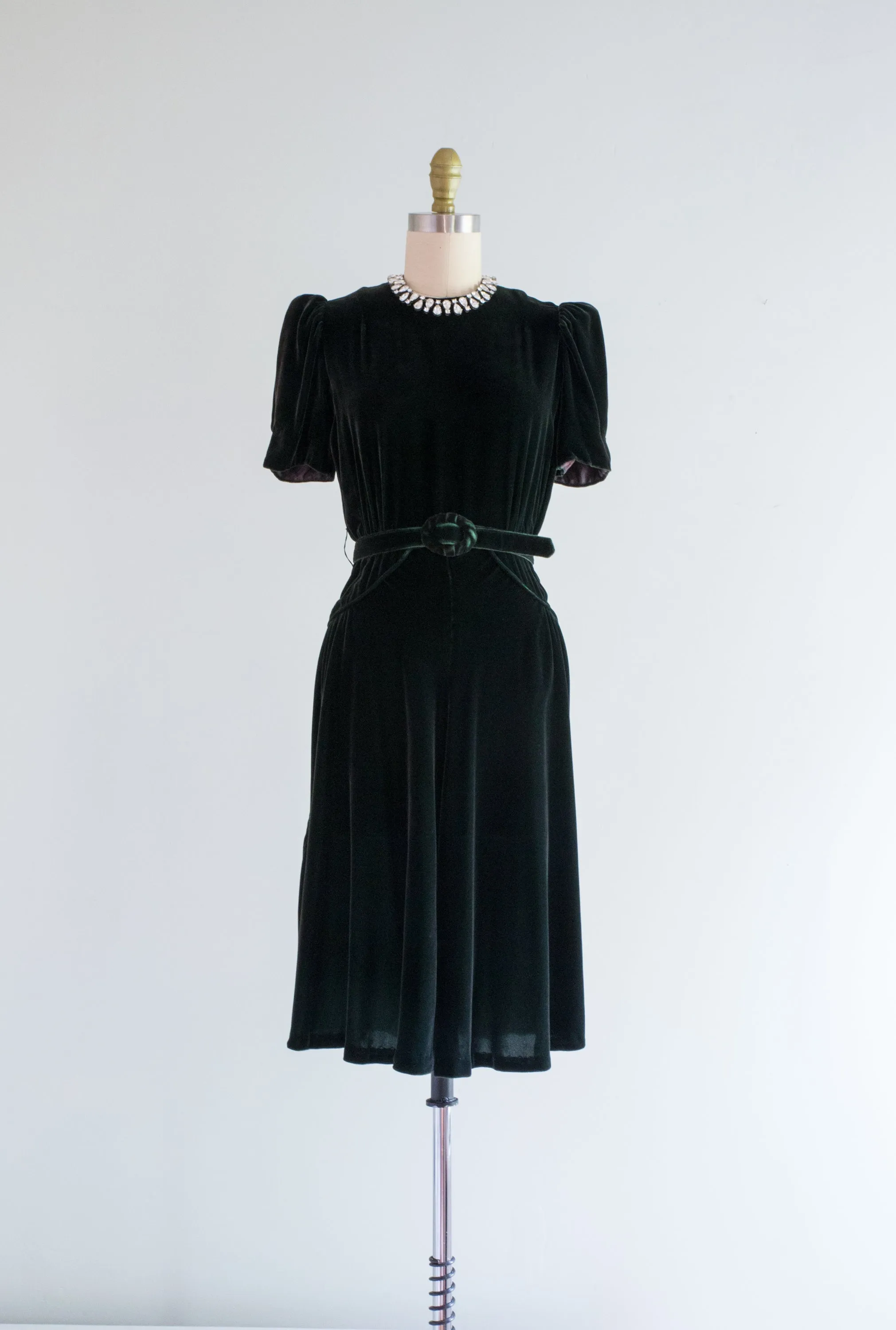 1930's Evergreen Silk Velvet Cocktail Dress / Small