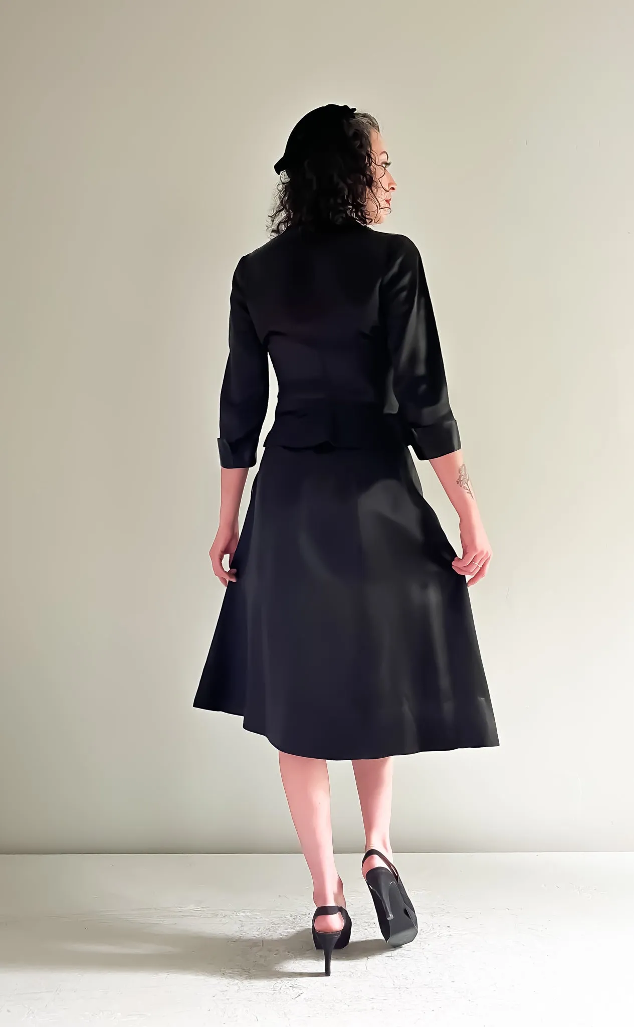 1950's Femme Fatale Black Two Piece Black Satin Cocktail Suit / Sz XS