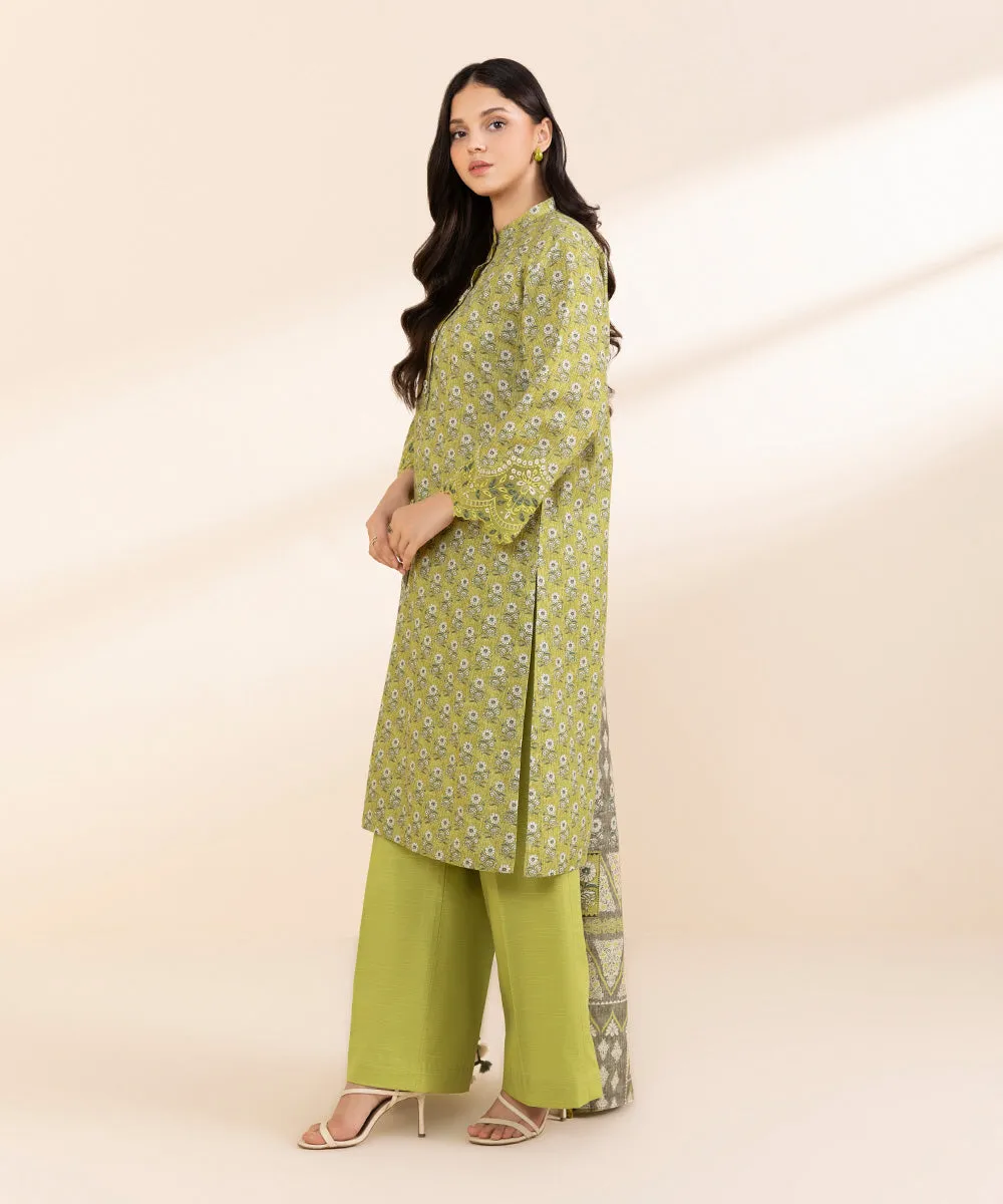 3 Piece - Embroidered Light Khaddar Suit