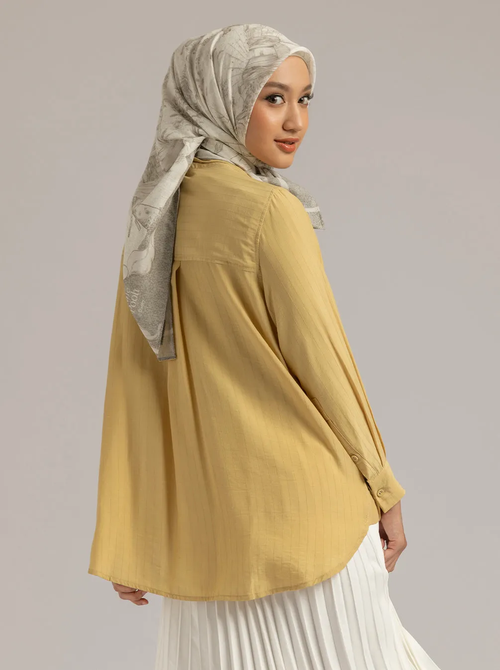 ANARA TOP PLAIN BUTTER