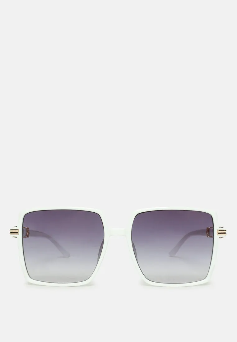 Classy Retro Tinted Square Sunglass