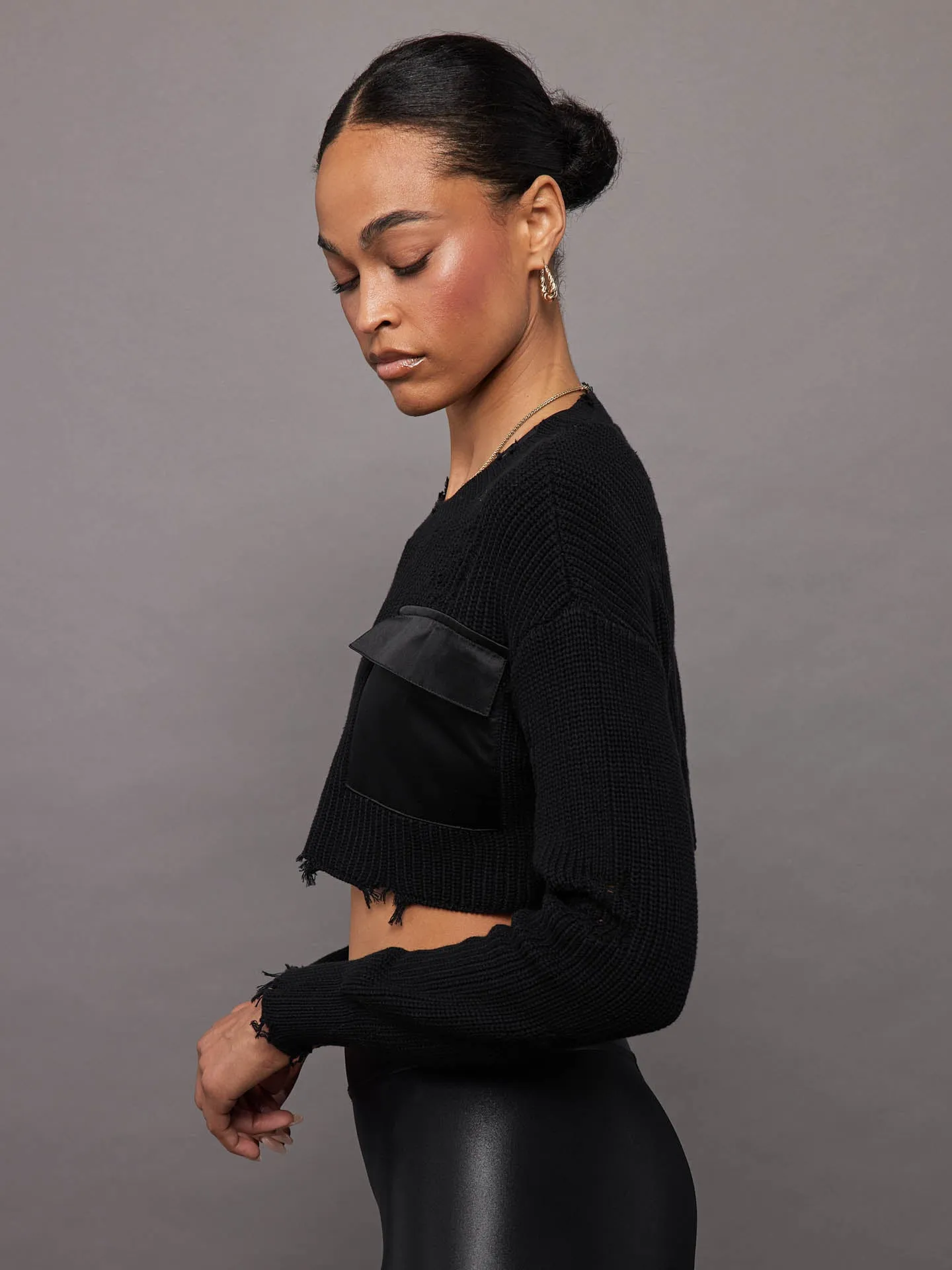 Cropped Devin Sweater - BLACK