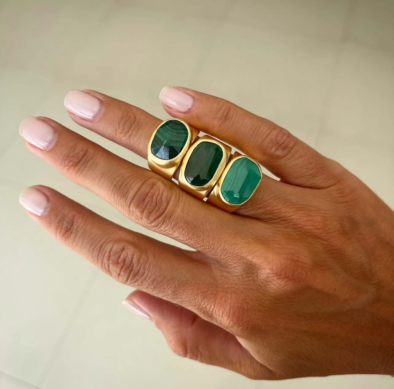 FREE-FORM MALACHITE COCKTAIL RING