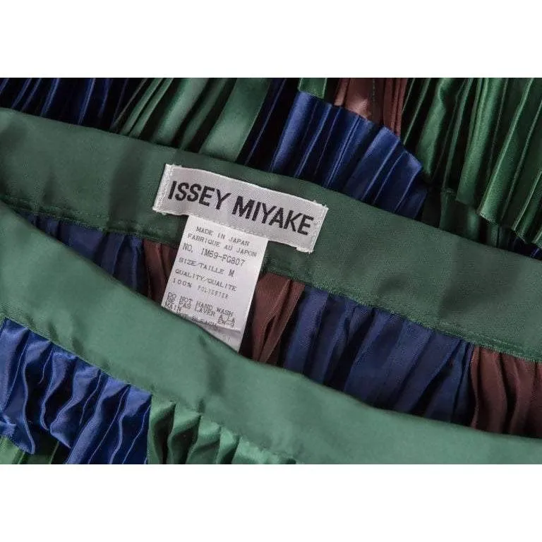 ISSEY MIYAKE Green & Blue Pleated Satin Ribbon Skirt | Size M