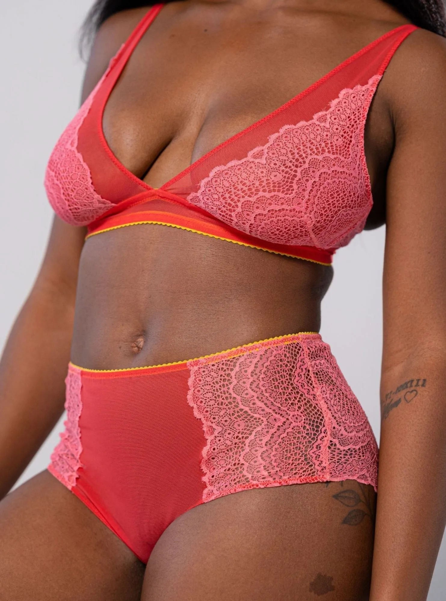 Lace Highwaist Briefs 002 - Kahlo