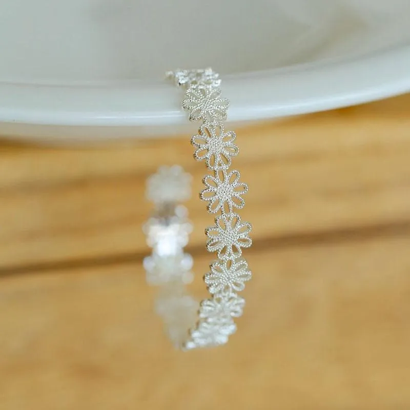 Lace Pattern Diamond Open Bangle