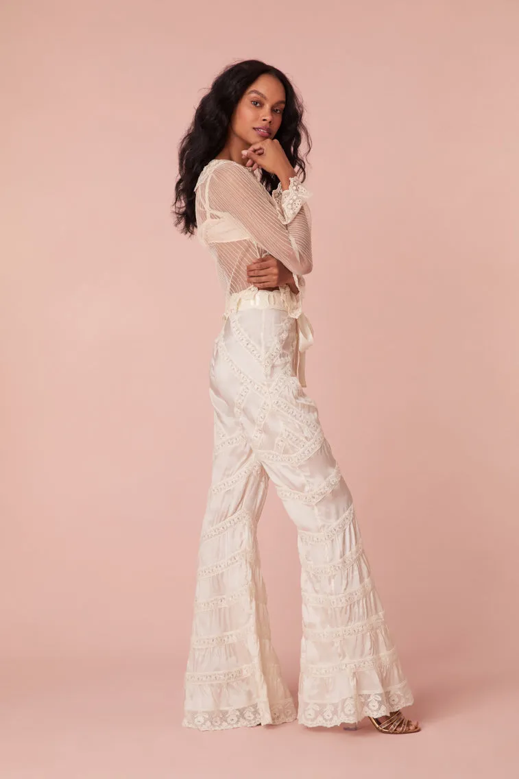 Neliana Ribbon Flare Pants