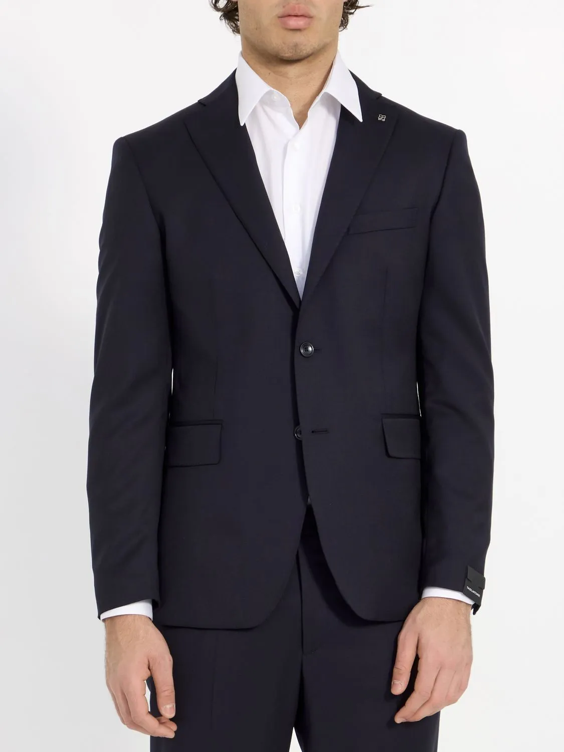 TWO-PIECE SUIT IN VIRGIN WOOL